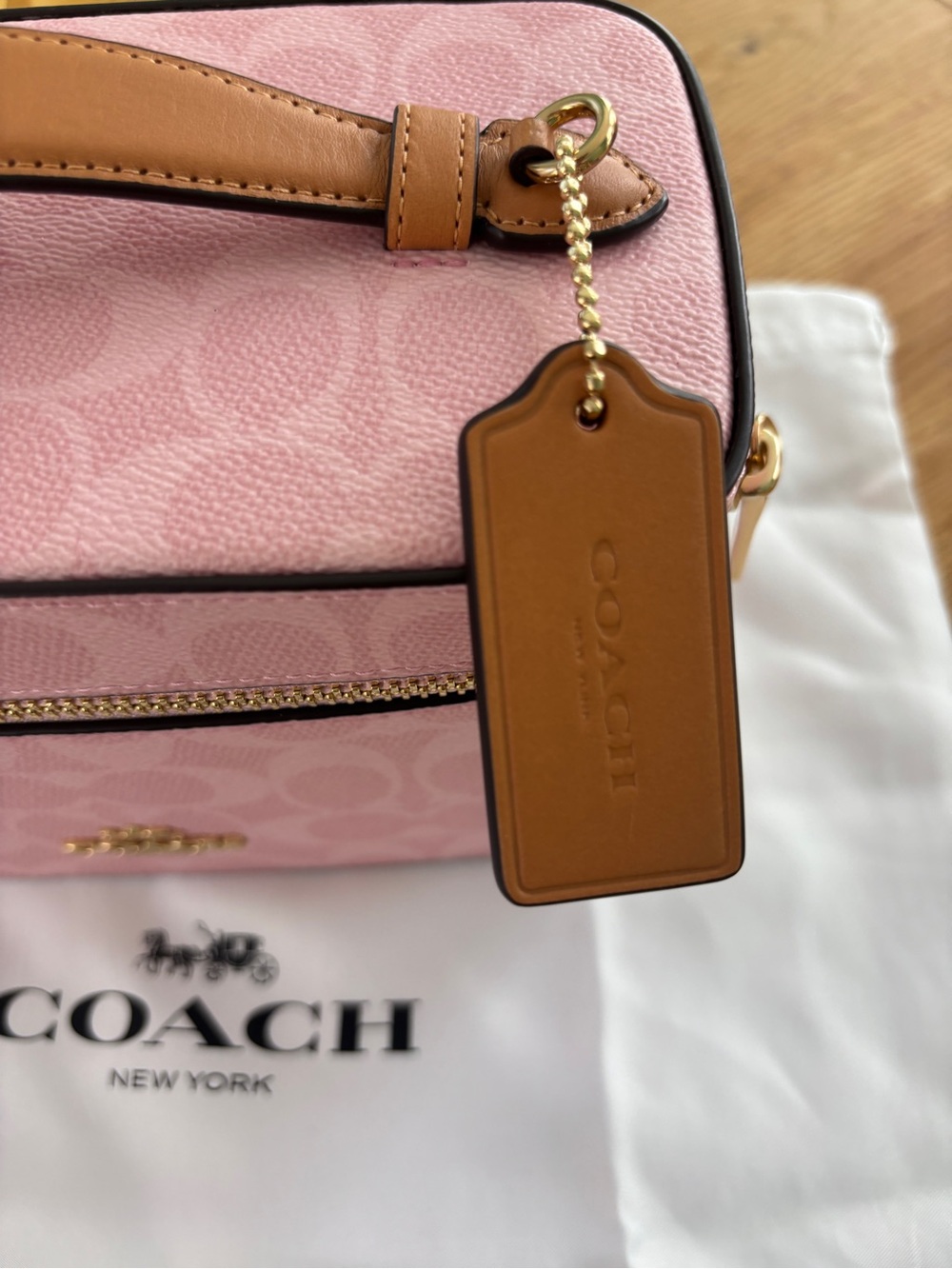 Coach Pink Signature Vanity Cosmetic Case with Tan Handle - Picture 2 of 10